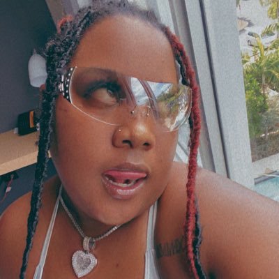 ShortHair_Dee's profile picture. Dekotha’s Mommy 💖 601 ✈️ 901 📍 #TheeBaddest 💎 #Traveler ✈️