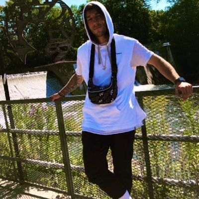 DaoustKyle's profile picture. *🏈•..•13•*MtL*•13•..•🏈*