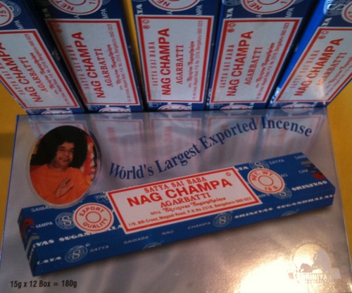 Nag Champa 15gm Full Box, 12 pkts awesome price of $17.50! Hem & Kamini Full Boxes, 6 pkts $8.00 + FREE CHOC CHIP COOKIES! See our Tweets & Be READY BRISBANE!!!