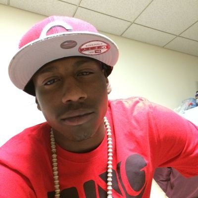 YoungPFGawd's profile picture. 