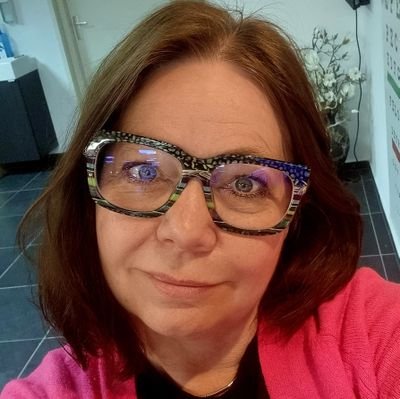 gea_drenthe's profile picture. Eigenaar van EYEZ LOOK in Hollandscheveld! Verder fotografie, sport, mode, cultuur geïnteresseerd!