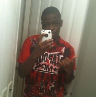 mmakid12's profile picture. 