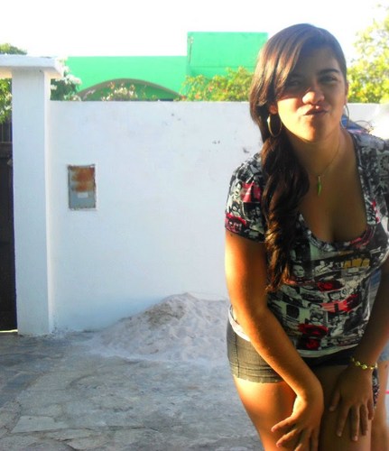 - Mulher-menina maneira, não tem frescura Flor nordestina do amor, (8)
