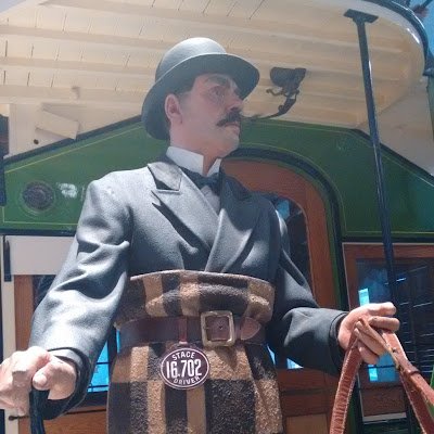 LRDingo1910's profile picture. 