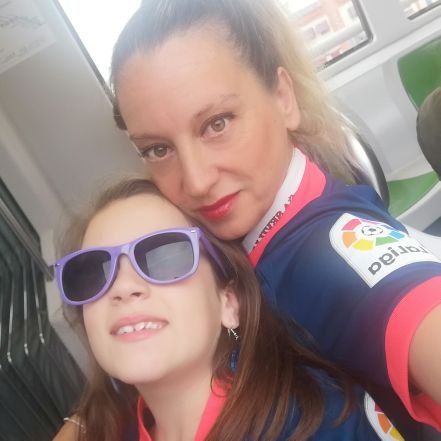 Abril mi Vida👩‍👧. Sevillana,más k la Giralda. Pasion por la Semana Santa y la Feria de Abril. La Sed y Los Gitanos. En mi ❤️ un Escudo, Sevilla FC 🏆x7