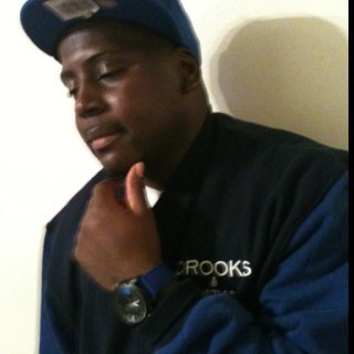 leeloc90's profile picture. keep God first,money ain't erthang but when u got it things go a lot smoother