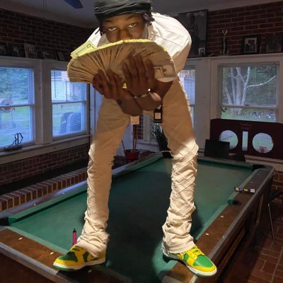 AMOS @ six0wemookieloc IG @ datboyshaunn🥴 Take.Risk.And.Pray🙏🏾🏚