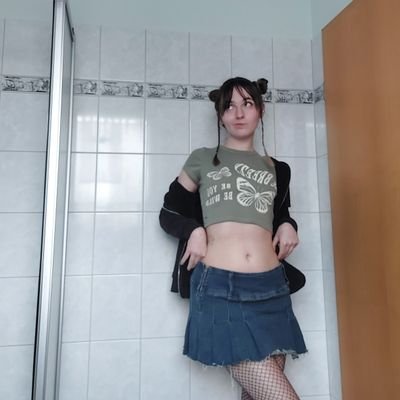 OhannahO_'s profile picture. 21
f1, books, bands, dnd