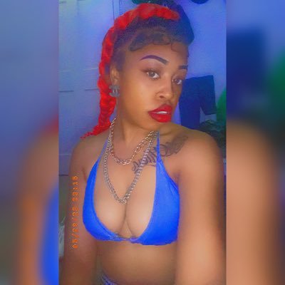 what you lookin at?♑️ Single Den A MF Pringle Bitch 🤣🤣😂