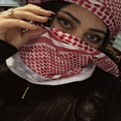 AMLABDALLAH_'s profile picture. مجرد تفريغ مشاعر💛.•.