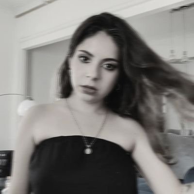 lucia444_'s profile picture. 