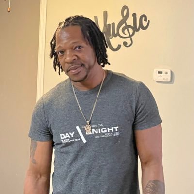 GrimmReapha's profile picture. Vibrant Soul, Smart & Respectable!!