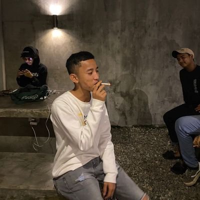 AdrianAhmad28's profile picture. Siapalah