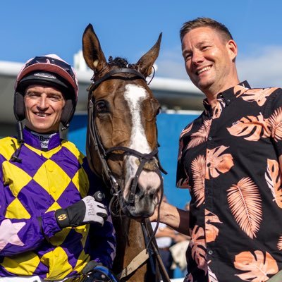 Big Leeds United Fan/Lover of Horse Racing, Syndicate Manager & occasional Podcast contributor @the_racehour/Event Compère & Organiser/All round mediocre guy