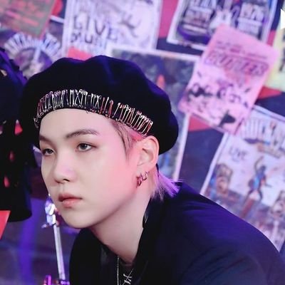 namunjune's profile picture. 