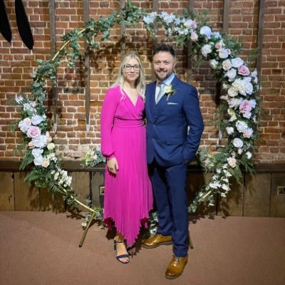 Mrs_SamanthaH's profile picture. 👰 🤵🏼 ❤️ 👧🏼👦🏼💗💙