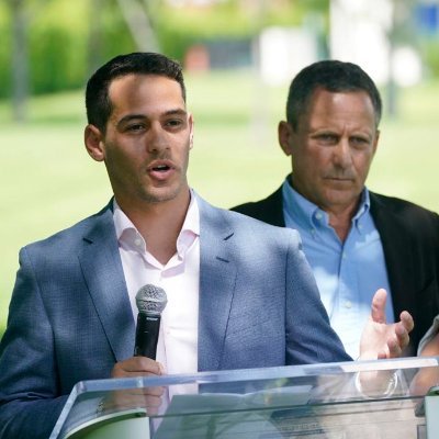 Mlangesfeld's profile picture. Justice. Commercial Real Estate.