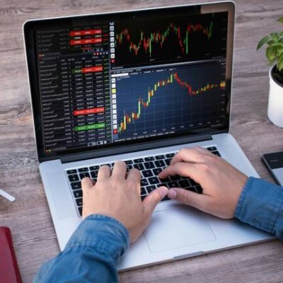 Formation Robot trading pour vous lancer en ligne pour voir la page de vente de ce produit formation enligne : cliquez ici. https://t.co/n7ka9rodpR