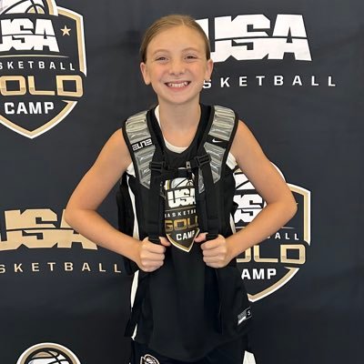 Class of 2028, Point Guard. Instagram:bellaholmes_1