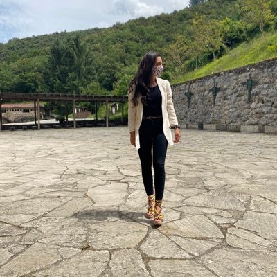 IreneLanMar's profile picture. 🌹 Nadie sabe pero todo el mundo opina 🚴🏻‍♀️ Love cycling and dumbbells 🏋🏻‍♀️ Ex-directora general de Juventud del Gobierno de Cantabria.