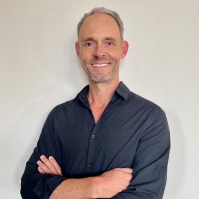 Travel writer who divides his time between Sydney, UK and US (where he's known as Raarb). Regularly runs workshops for aspiring travel writers & PRs.