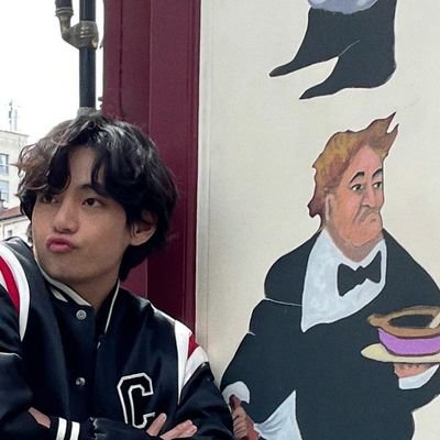 VanessaNuez9's profile picture. 