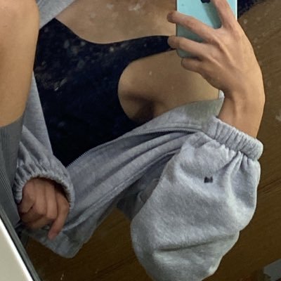 uoos_18's profile picture. 17歳
