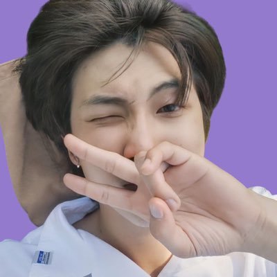 myyrmm's profile picture. ◌ ◌ 🖐🏻 𝟬𝟯 𝗁𝗂 𝗁𝗂 𝗇𝖺 𝗄𝗎𝖻 𓈈 방탄소년단 @BTS_twt