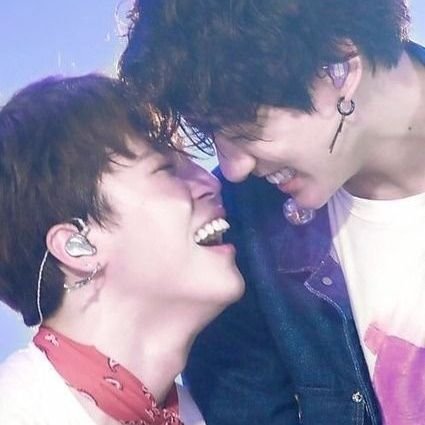 🖤🤍💜💛 jk/km

🛐🛐

🌠love the universe🌠