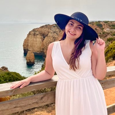 Carla_CarpioM's profile picture. Salvadoreña en Canadá. Global Pluralism Award @GlobalPluralism. Sunset chaser and tea enthusiast. She/Elle/Ella.🇸🇻🇨🇦🌎