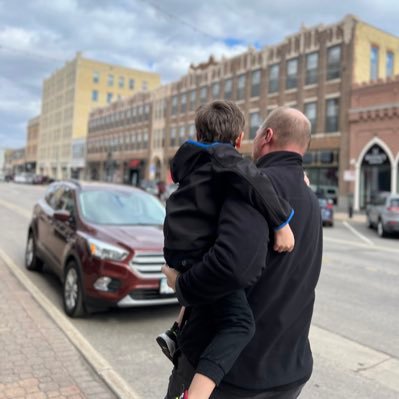 Griz Fan, Father, Husband, Reds Fan (🤷‍♂️), From Montana