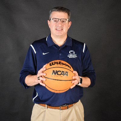 DIII Head Men's Basketball Coach Pennsylvania State University Harrisburg. Likes & Retweets are not endorsements. Opinions my own.