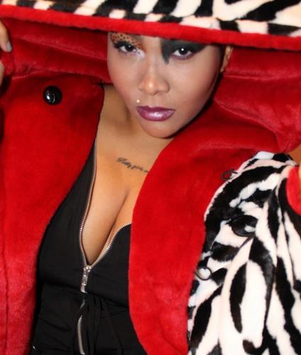 KimJustASplash's profile picture. JUST A SPLASH, Aveda Institute,Music Activist, ViNtAge,HAIR colorist, SmiLiNg fanatic, Loves Underground musicians,#ItsFunkyBiTch,GOD IS MY HOMIE!