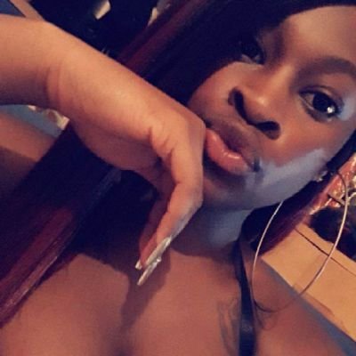 YOU LOVE THIS CHOCOLATE CAKE DADDY😘