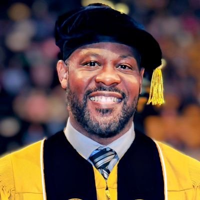 Tynevith's profile picture. #Educator. #REALTOR®. @UofAlabama alumnus. #Rolltide 🐘