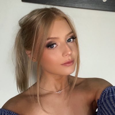 jasminestepho's profile picture. 23 • York • insta: jasmine.stephenson