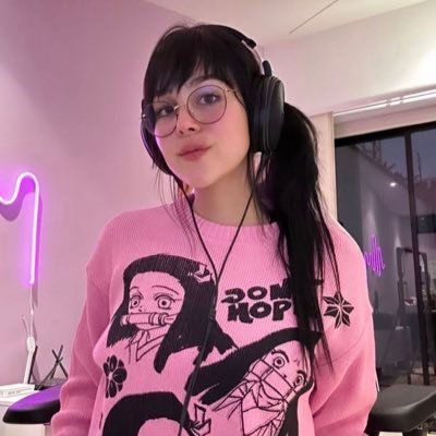 PaulinaNorman__'s profile picture. Music my life!!! singer|songwriter