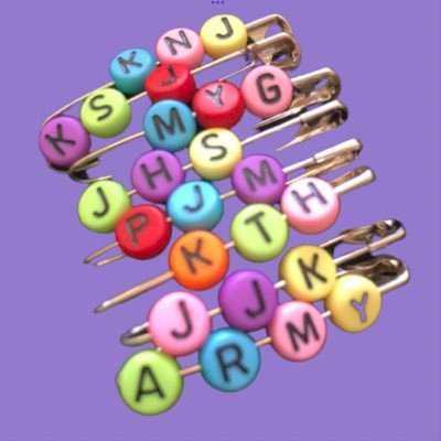 HollyHollyH's profile picture. Only here for BTS ⟭⟬ and ARMY ⟬⟭ 💜 Dope Old(er) Person 💜 OT7 (but possibly Wootteo biased) 💜 #BTSScientists