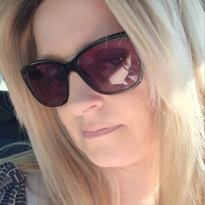 Single Mum to two incredible girls, serious dog lover, Athiest, strong minded survivor, love being back home in Dublin, Aspiring Author #bekind