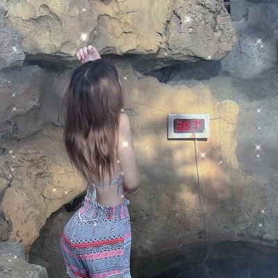 Sherry41111's profile picture. 时隔一年多，我又回来了
还有人记得我吗
那个又害羞又骚的小女孩分享自己的另一个世界
加v 有门槛 那种下头男不加 有素质的来 最好是上市公司高层