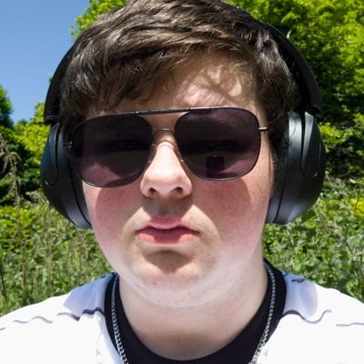 Greenock Morton fan and Mcgills buses hater. Autistic burden to the taxpayer.