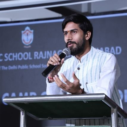 Vivek Kaushik (Advaita) Profile