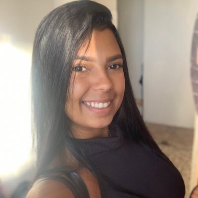 O aprendizado foi duro, e diante desse revés não parei de sonhar.
Fui persistente, porque o fraco não alcança a meta.
Mamãe da Eloá 👸💖