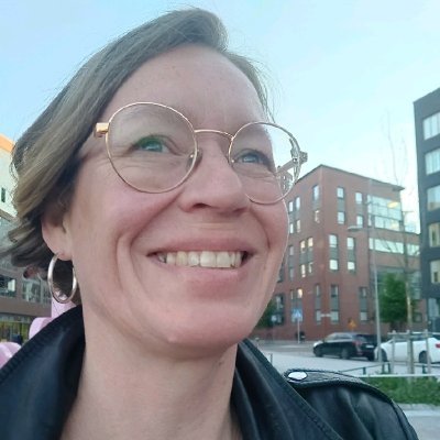 LaulainenPia's profile picture. Palvelumuotoilija @Fintraffic Raide. Kiinnostaa #Muotoilu #Palvelumuotoilu #Matkustajainformaatio #Häiriönhallinta #YhdenvertainenOsallistuminen