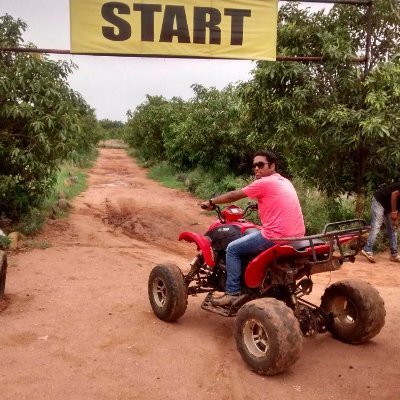 thnavear's profile picture. I Dream of a World Where Chickens can Cross The Road Without Having Their Motives Questioned