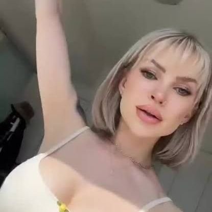 bella21164356's profile picture. more get more ❤️❤️🤩