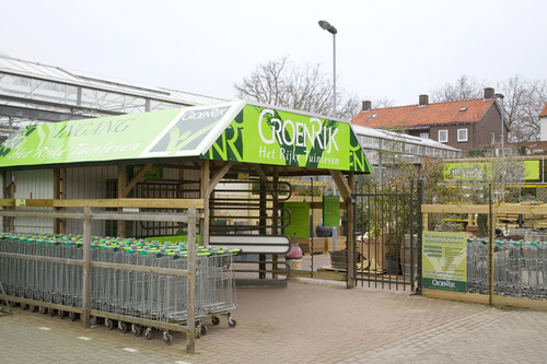 Midden in Den Bosch vindt u ons tuincentrum waar wij alles hebben voor huis en tuin. Wij leveren alle soorten planten tegen de scherpste prijzen.