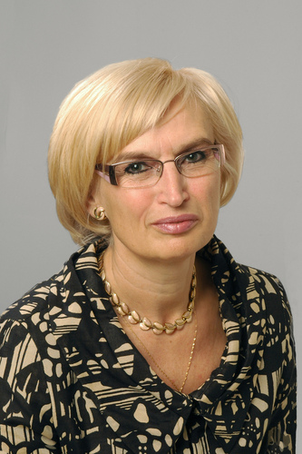 ICircene's profile picture. ārste; veselības ministre