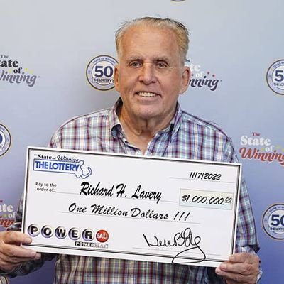 Winner of $1M Powerball jackpot lottery, helping people with their debts! RT and like my posts daily to stand a chance!