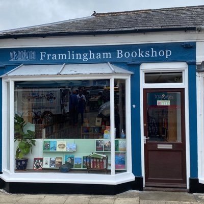 Lovely little secondhand & antiquarian bookshop in Framlingham, Suffolk. New owner - librarian, bibliophile, and author Chris Grogan.  Assisted by @keatsbabe.